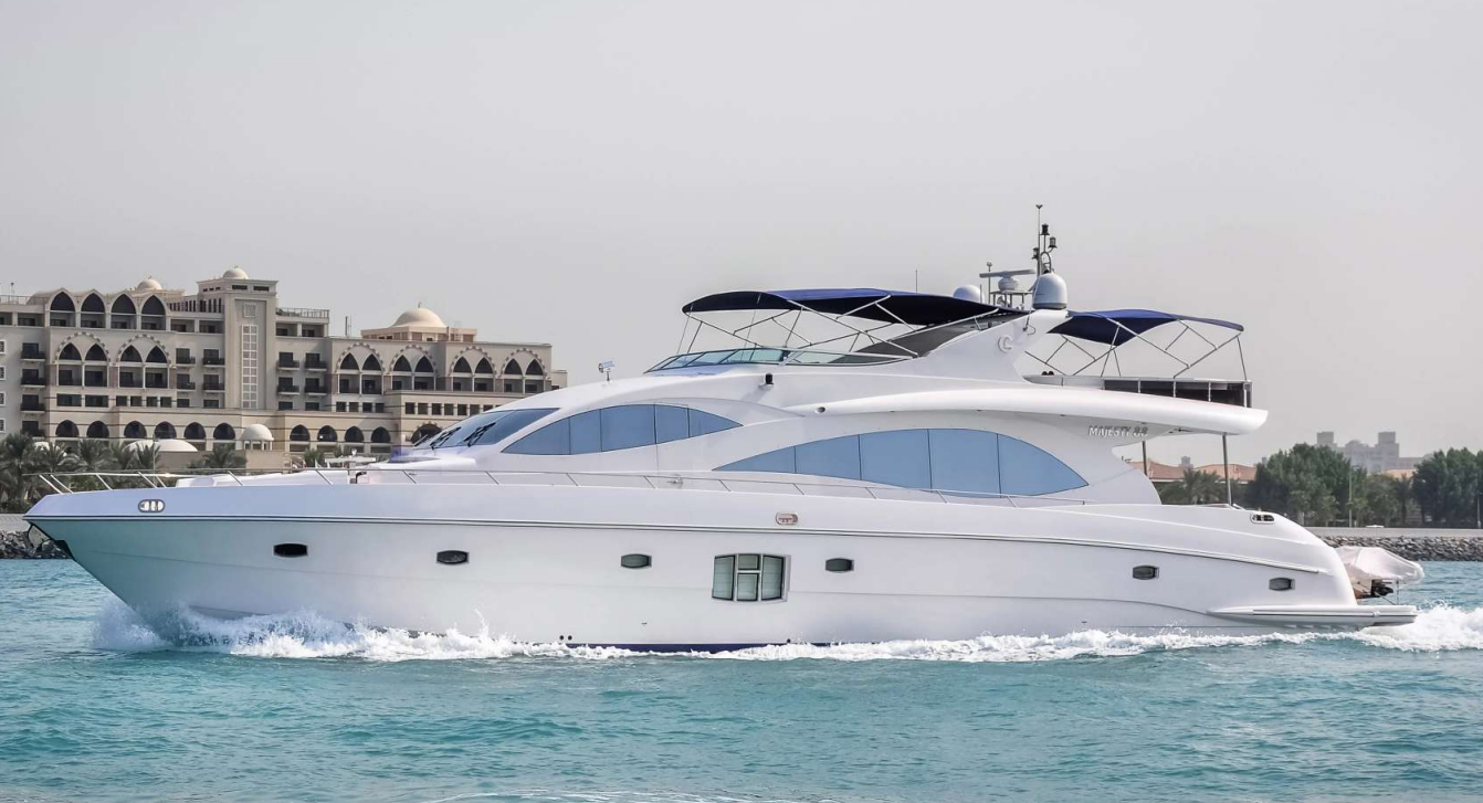 AZIMUT 43 Yacht