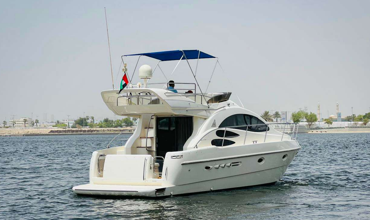 AZIMUT 43 Yacht